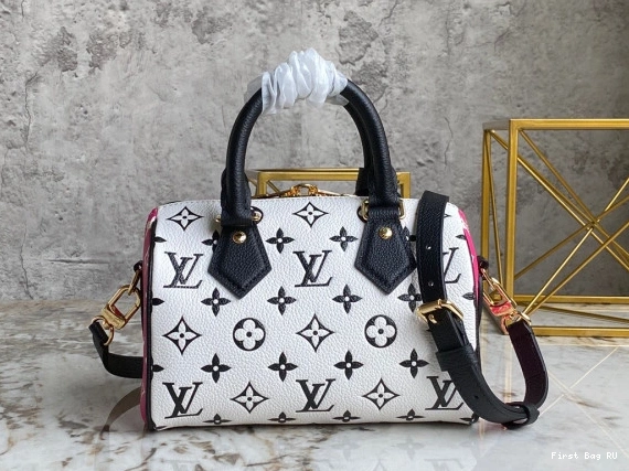 First bag ru Louis Vuitton BANDOULIÈRE 20 SPEEDY 0809